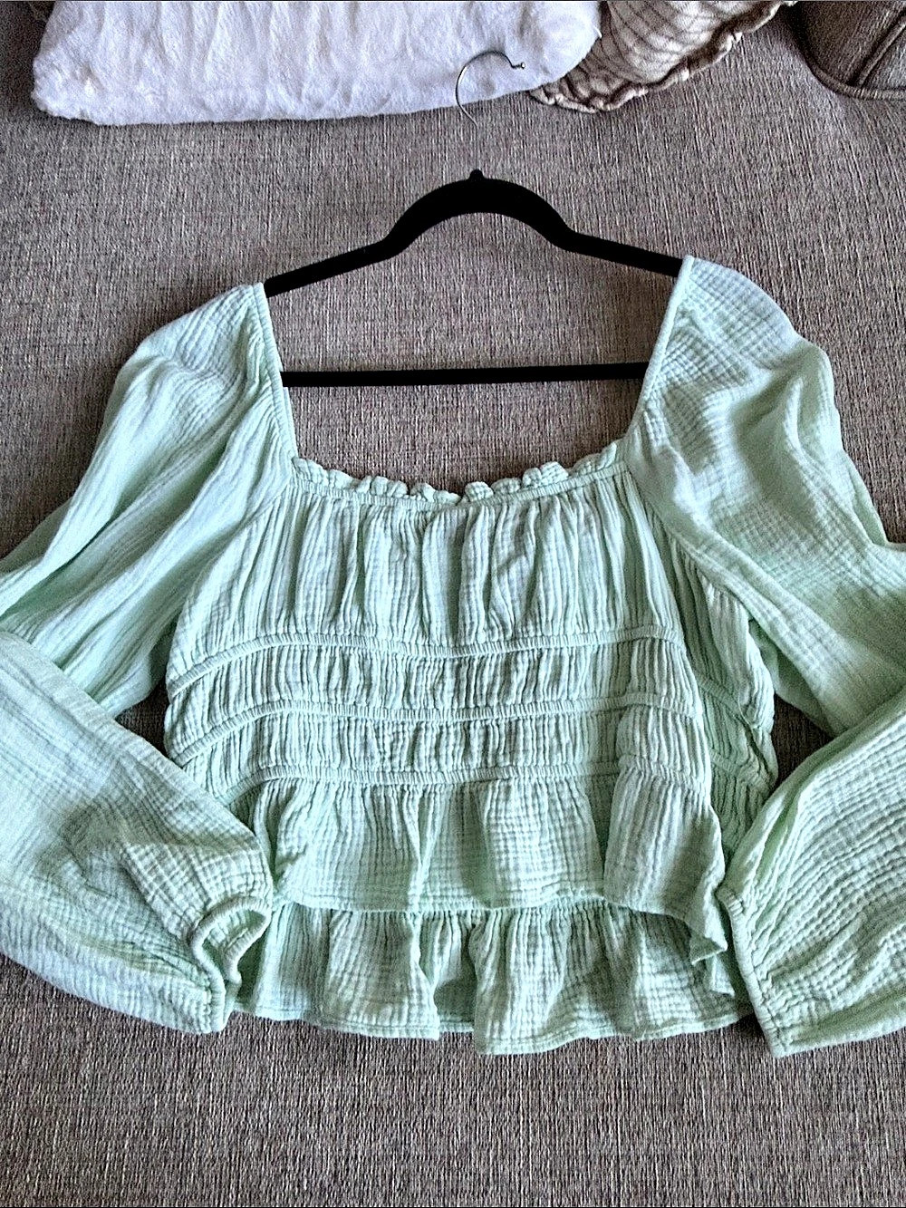 Wild Fable Smocked Puff Sleeve Blouse in Green Medium